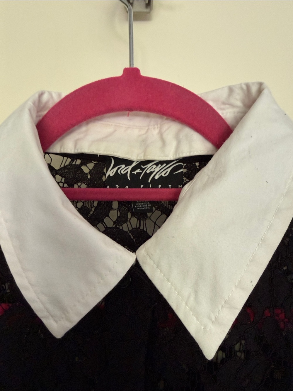 Lord and Taylor Black Floral Lace Button-Up Blouse with White Collar - Picture 3 of 7